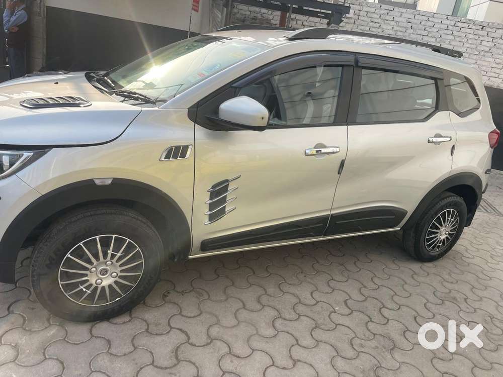 Renault Triber 1.0 Rxe, 2023, Petrol