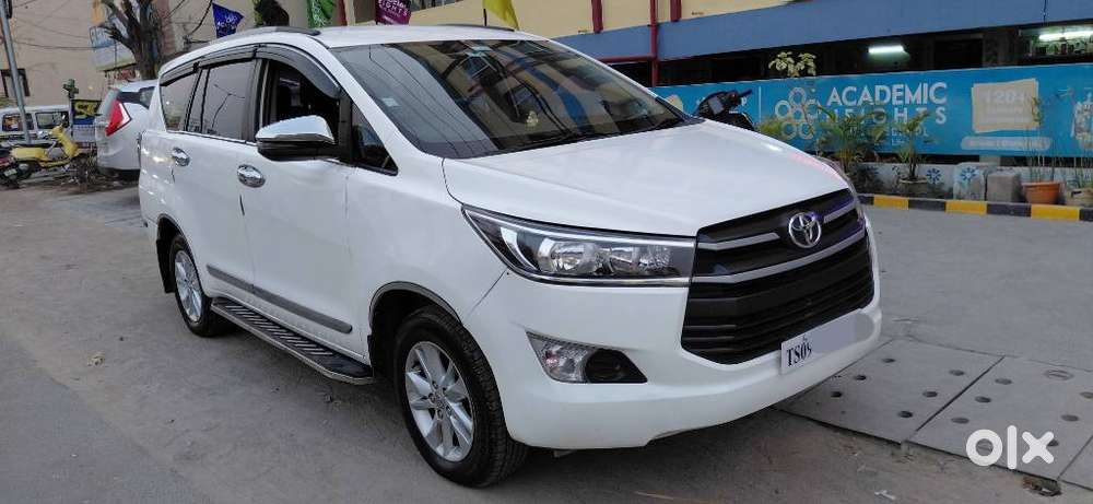 Toyota Innova Crysta 2.4 G Mt 8s, 2018, Diesel
