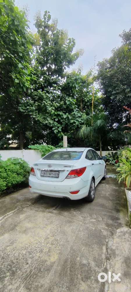 Hyundai Verna Crdi 2012