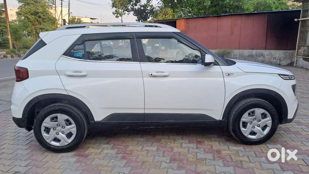 Hyundai Venue S 1.2 Petrol, 2021, Petrol