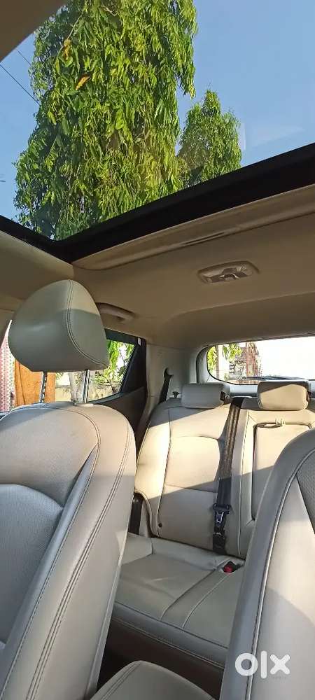Mahindra Xuv300 Turbosport 2019 Nov   Sunroof Diesel 75000 Km Driven