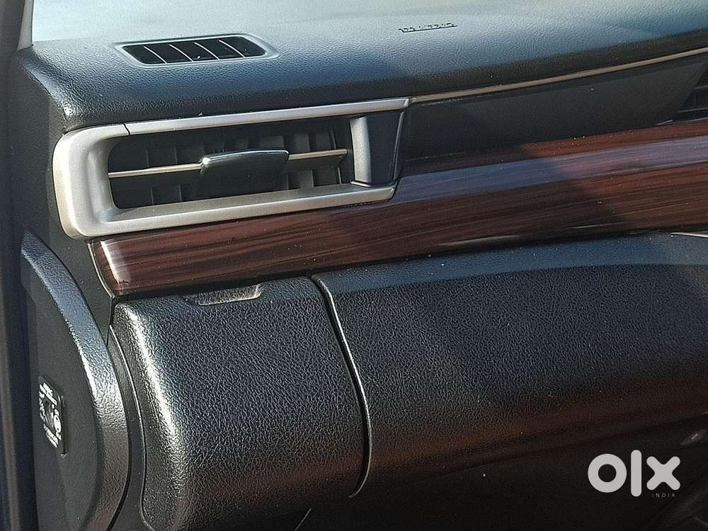 Toyota Innova Crysta 2.7 Vx Mt, 2018, Diesel