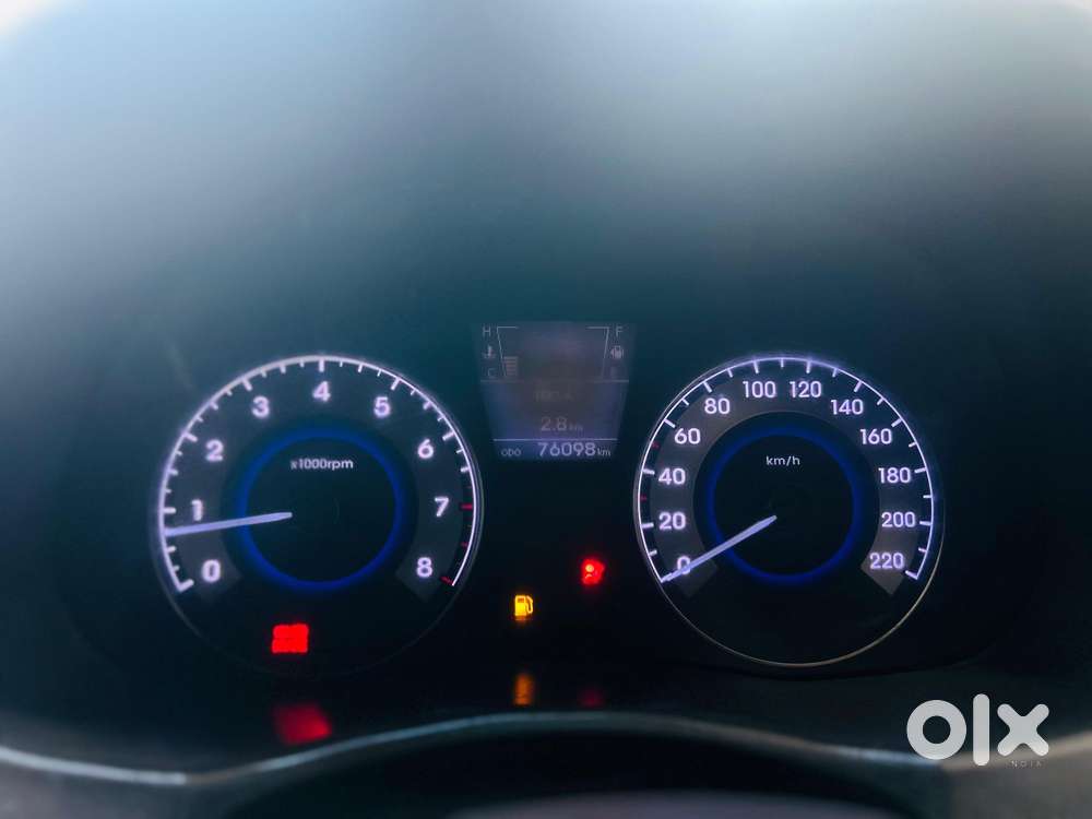 Hyundai Verna Vtvt 1.6 Sx, 2013, Petrol