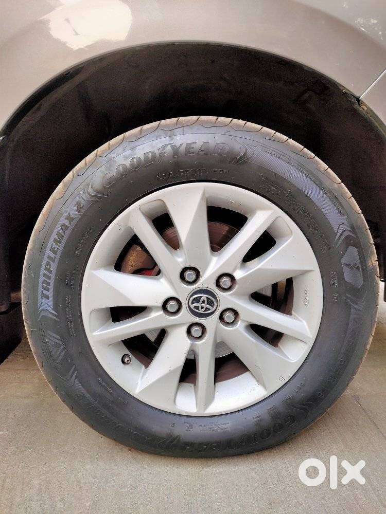 Toyota Innova Crysta 2.4 G Mt 8s, 2018, Diesel