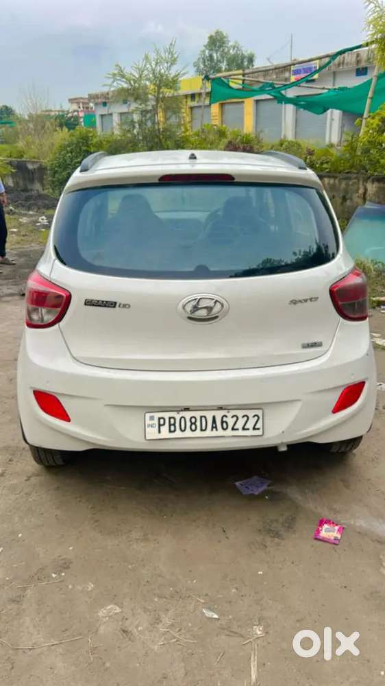 Hyundai Grand I10 2016 Petrol 42000 Km Driven