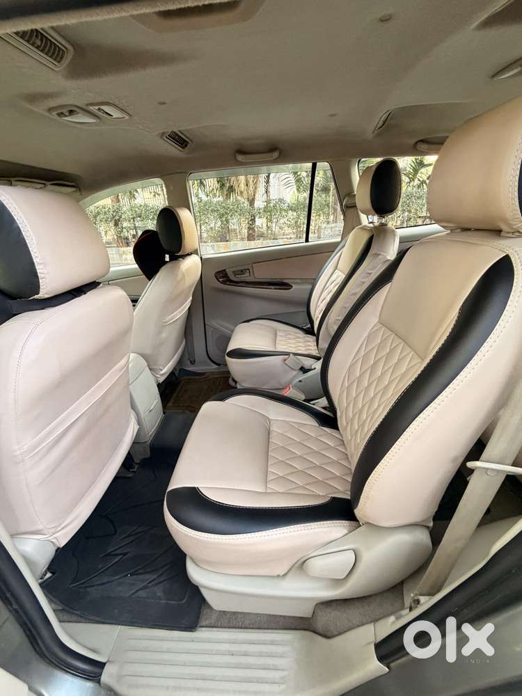 Toyota Innova 2.5 G (diesel) 7 Seater Bs Iv, 2014, Diesel