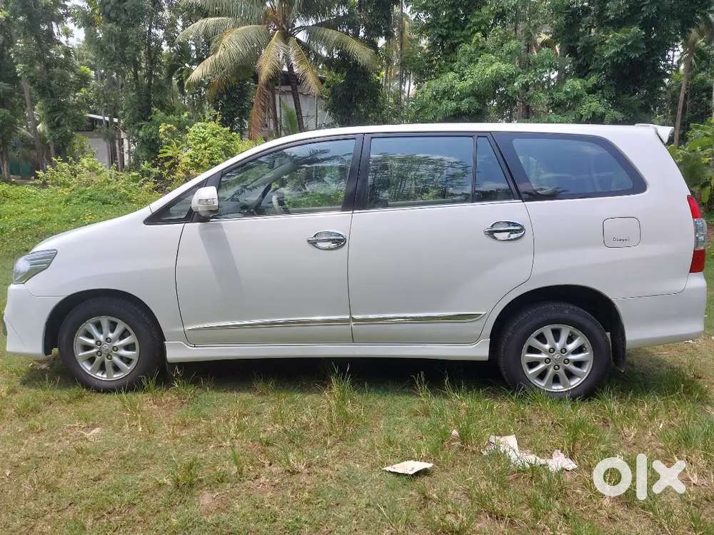 Toyota Innova 2014 Diesel Well Maintained