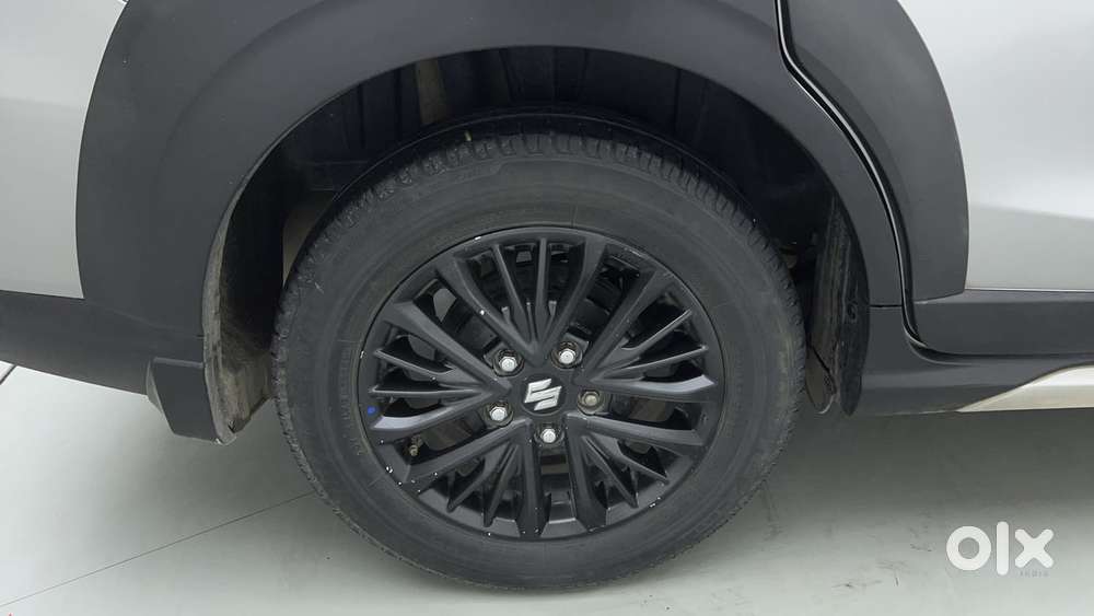 Maruti Suzuki Xl6 1.5 Alpha At, 2020, Petrol