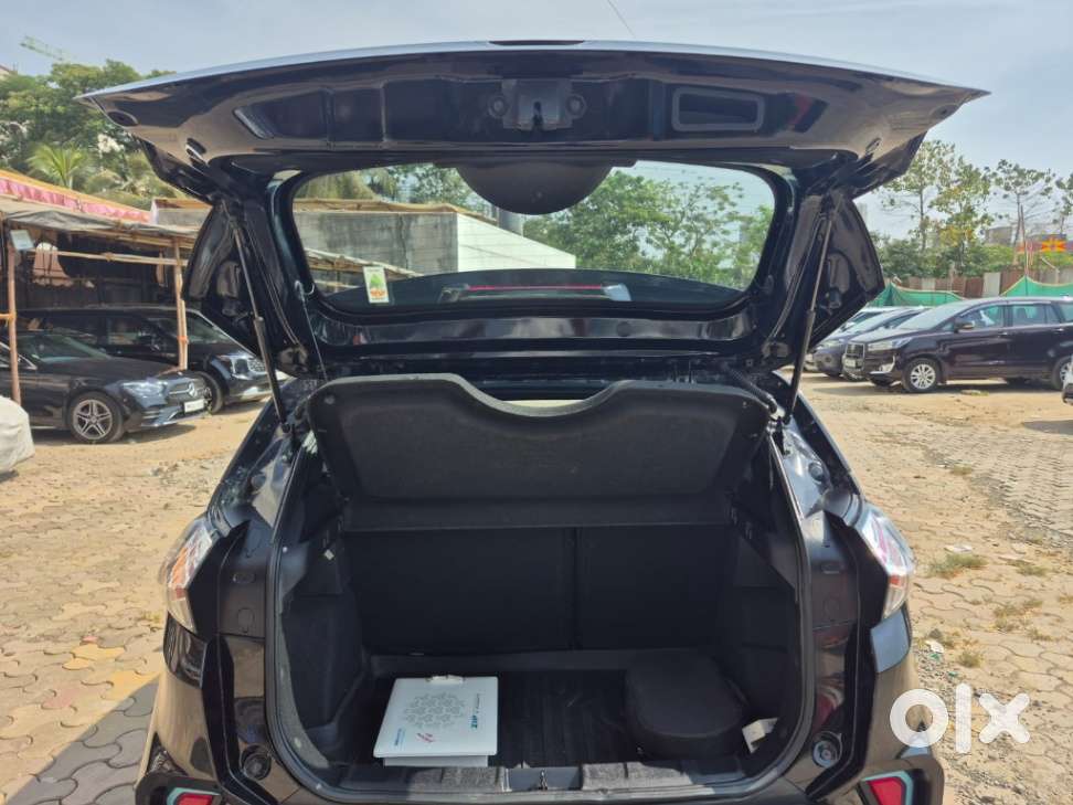 Tata Nexon Ev Xz Plus Dark Edition, 2022, Electric