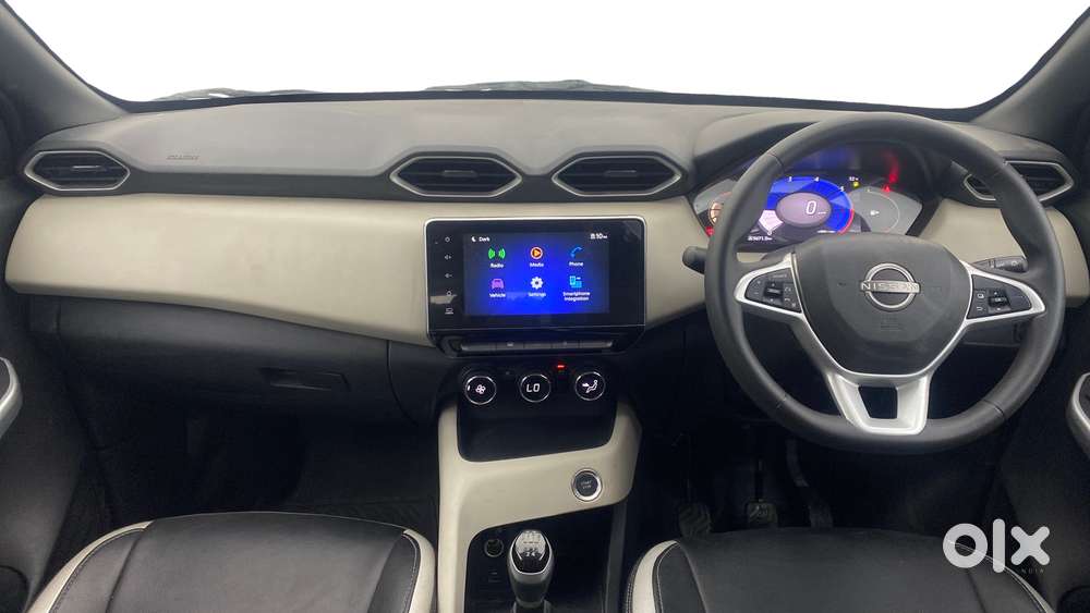 Nissan Magnite 1.0 Xv, 2022, Petrol