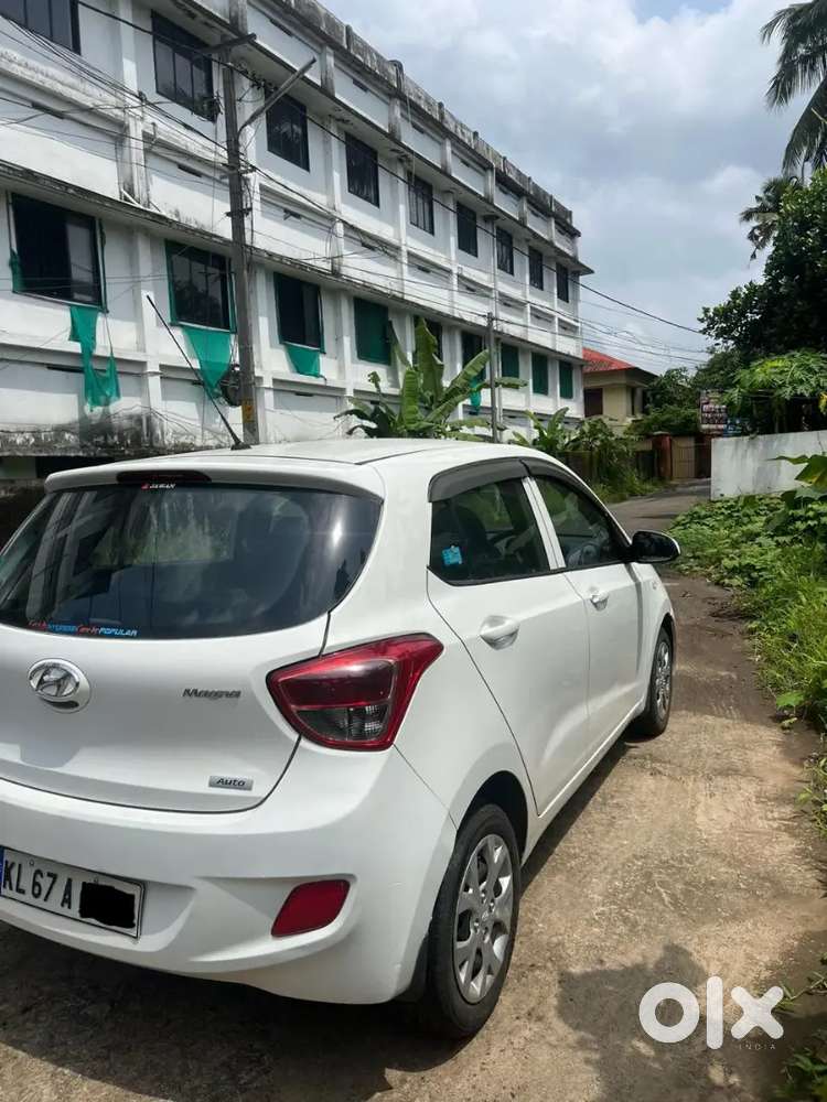 Hyundai Grand I10 Automatic 2017 Petrol - Lady Used - Well Maintained