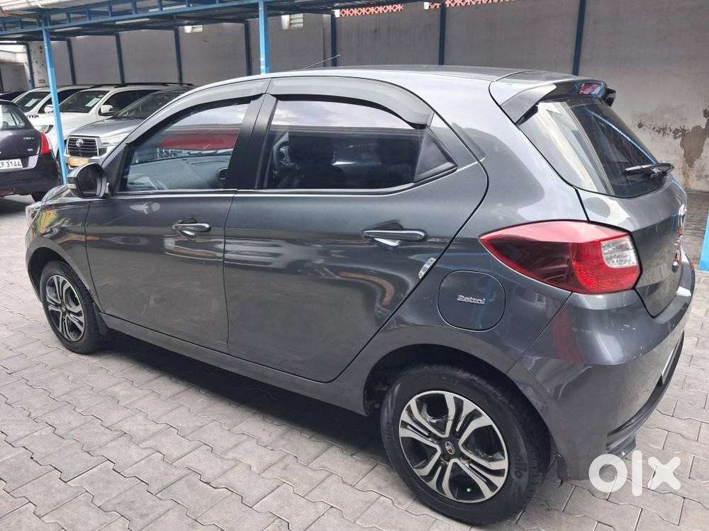 Tata Tiago 1.05 Revotorq Xz Plus Dualtone, 2021, Petrol