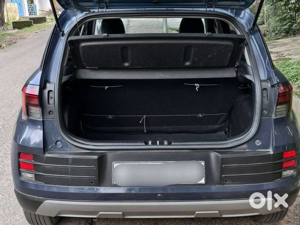 Hyundai Venue E 1.2 Petrol, 2022, Petrol