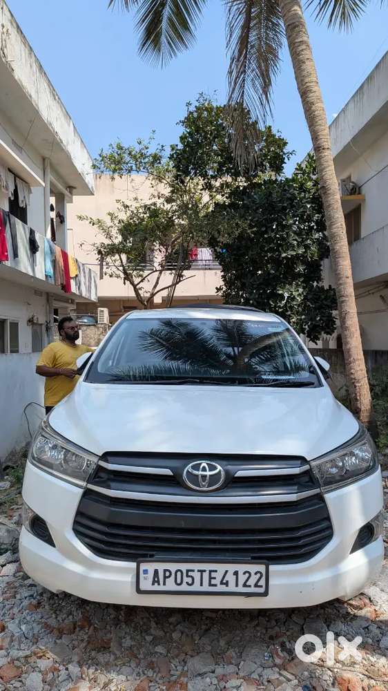 Toyota Innova Crysta 2018 Diesel  1st Owner  1.2l Km