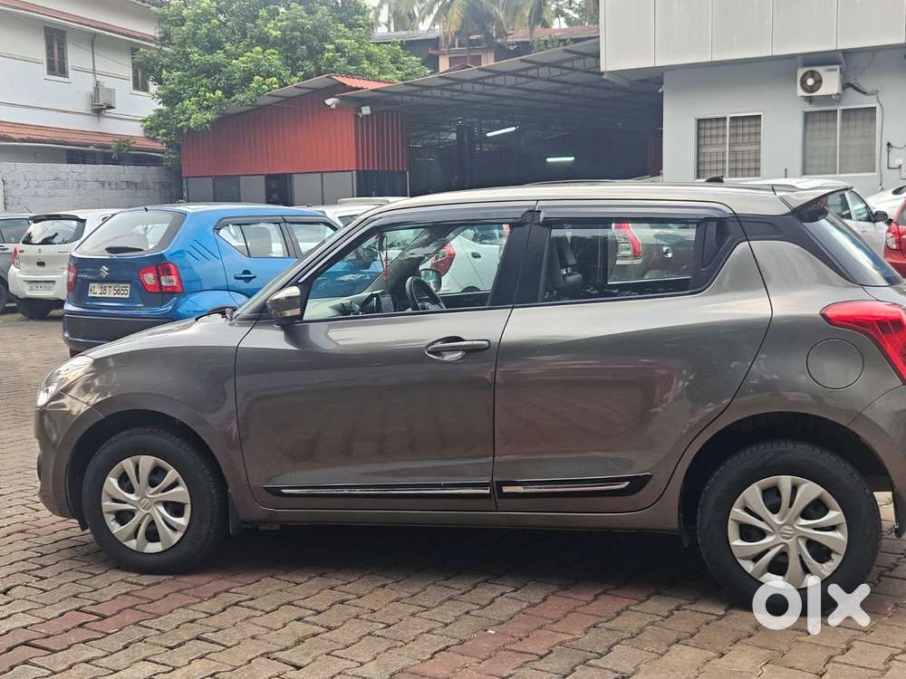 Maruti Suzuki Swift Vxi + Manual, 2020, Petrol