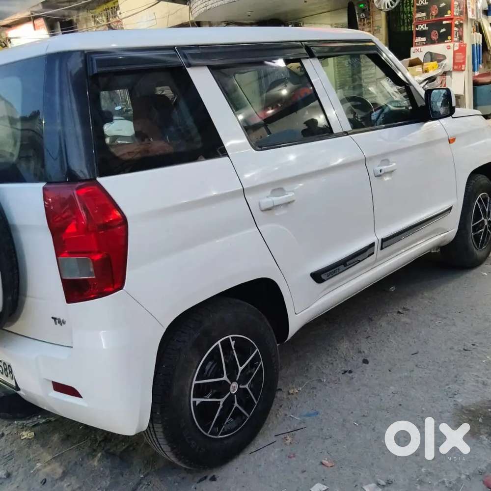 Mahindra Tuv 300 2019 Diesel 82000 Km Driven