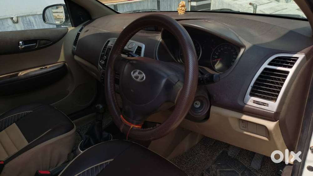 Good Condition Hyundai I20 2011 Car