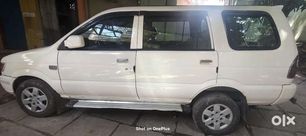 Chevrolet Tavera Neo 2017 Diesel 108957 Km Driven