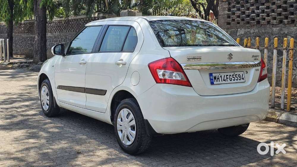 Maruti Suzuki Swift Dzire Vxi Optional, 2016, Petrol