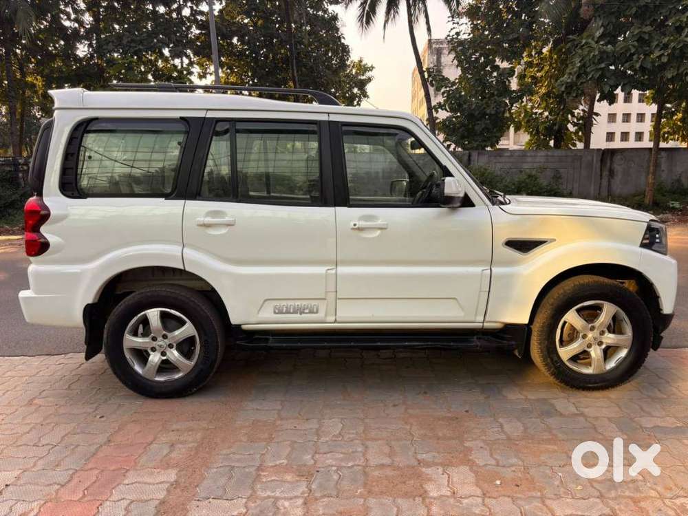 Mahindra Scorpio Classic 2.2 S 11 Mt 7 Str, 2018, Diesel