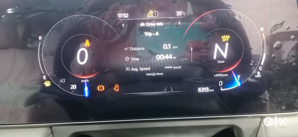 Mahindra Xuv700 2.0 Ax 7 Petrol At Luxury Pack Str, 2024, Petrol