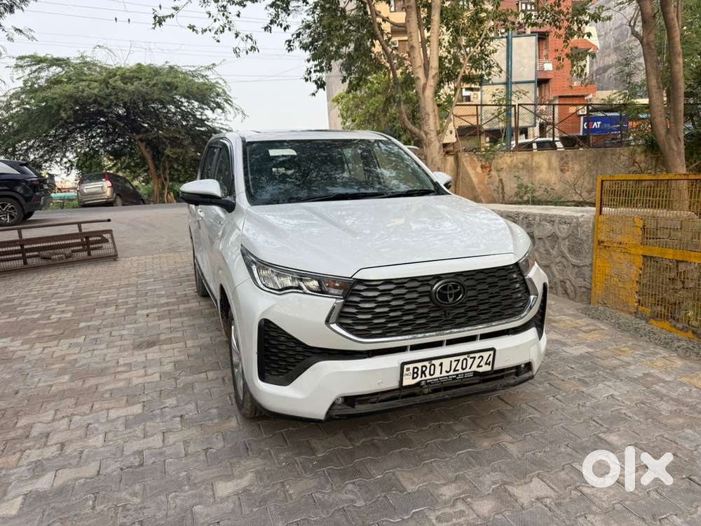 Toyota Innova Hycross 2026