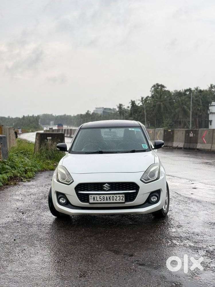 Maruti Suzuki Swift Vxi Optional, 2023, Petrol