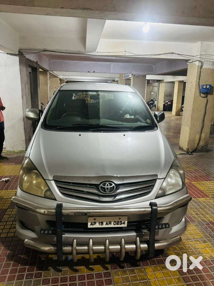 Toyota Innova 2010 Diesel 214000 Km Driven