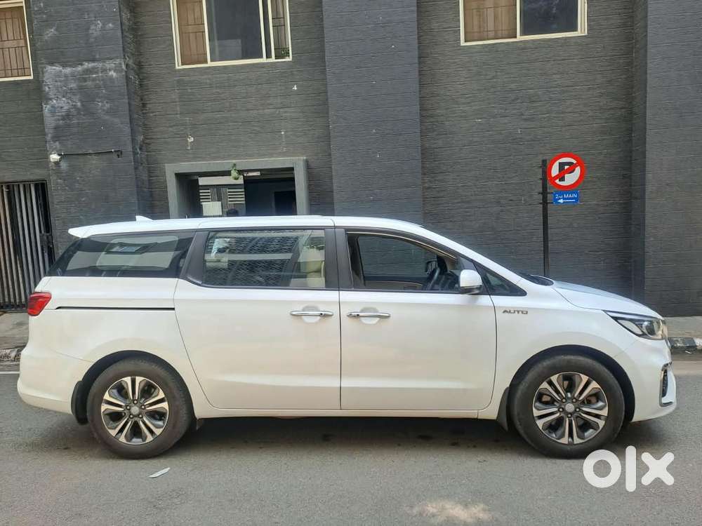 Kia Carnival Premium 8 Str, 2022, Diesel