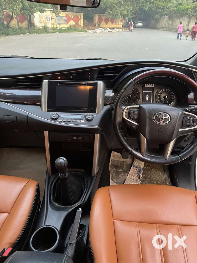 Toyota Innova Crysta 2.4 V, 2017, Diesel