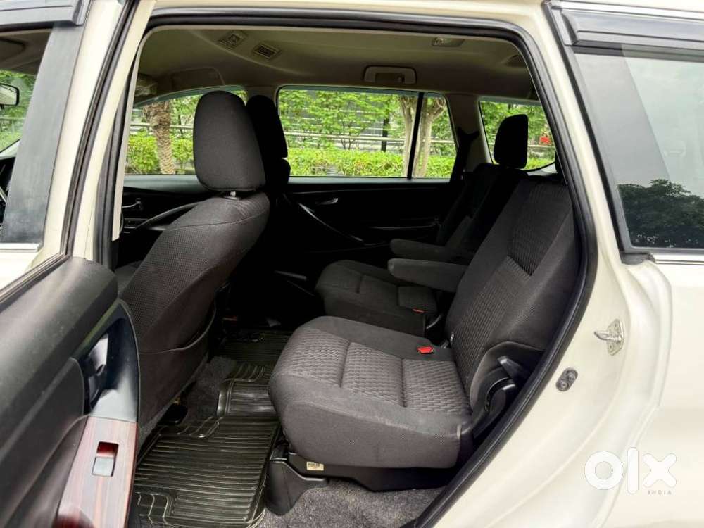 Toyota Innova Crysta [2020-ongoing] 2.4 Gx 7 Str, 2022, Diesel