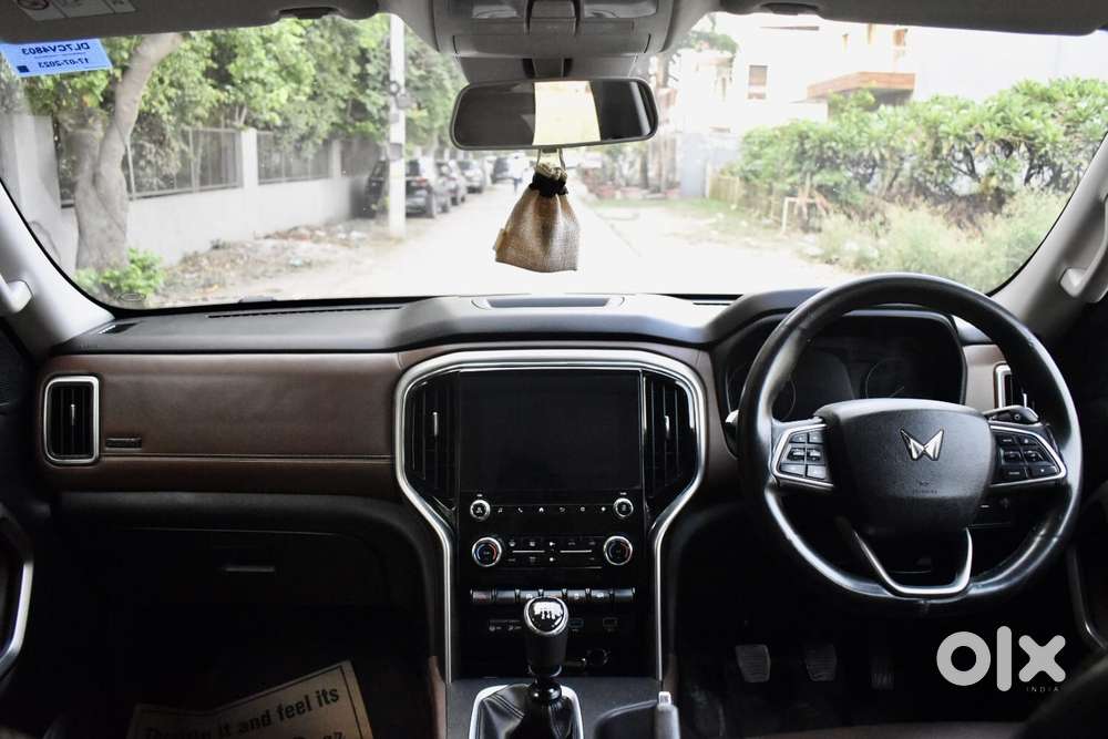 Mahindra Scorpio-n 2.0 Z8 Petrol Mt 7 Str, 2023, Petrol