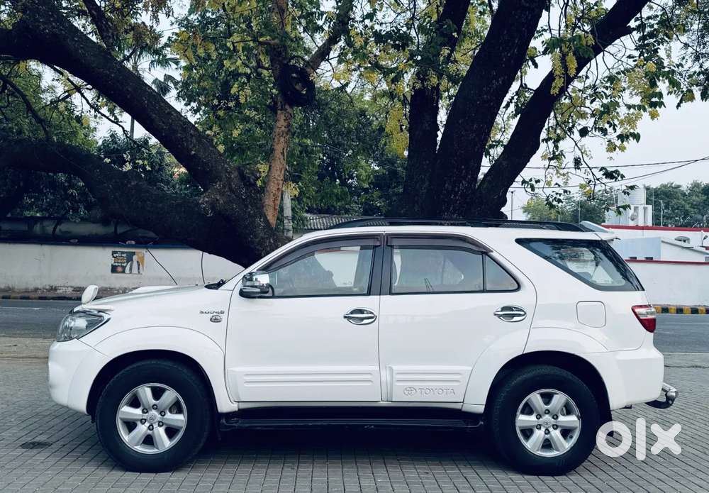Toyota Fortuner, 2010, Diesel