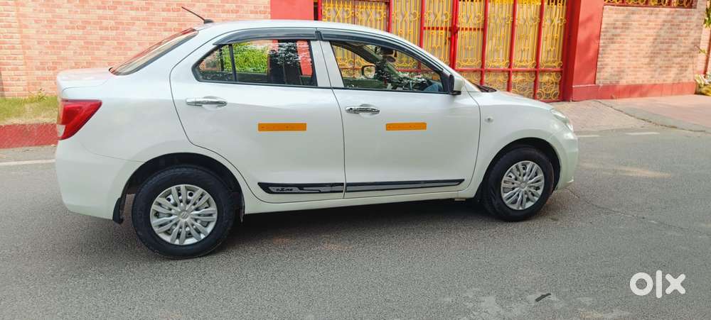 Maruti Suzuki Swift Dzire 1.2 Lxi Bsiv, 2023, Cng & Hybrids