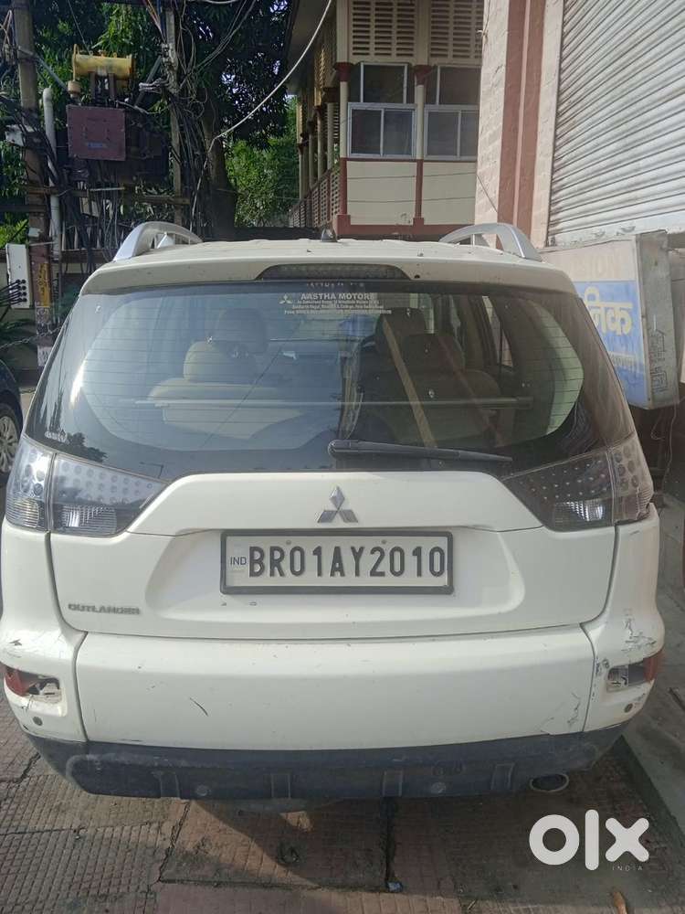 Mitsubishi Outlander Petrol 2011