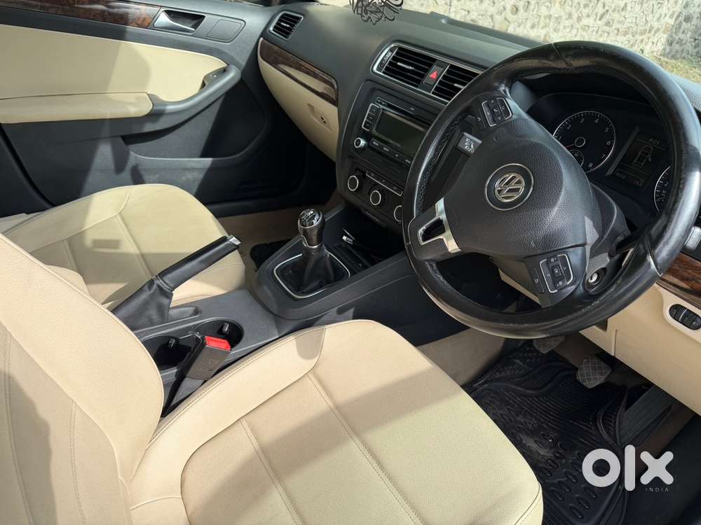 Volkswagen Jetta Petrol Manual 2012