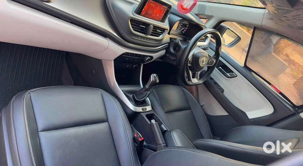 Tata Altroz Petrol 2023