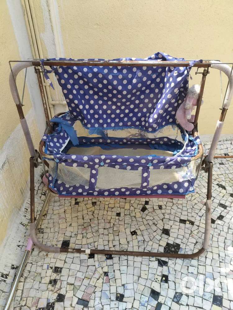Baby Cradle just Rs 800/-