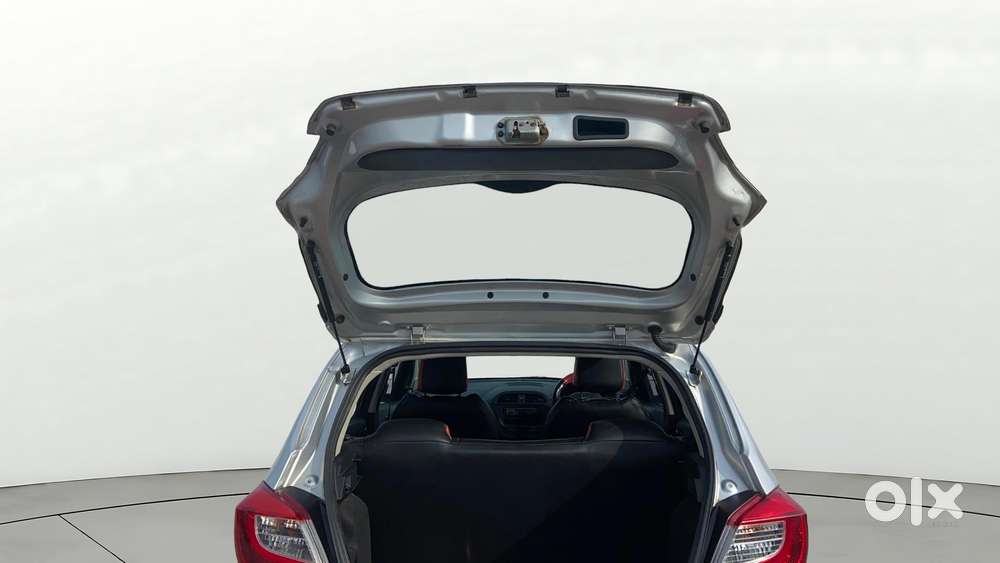 Tata Tiago Xe, 2019, Petrol