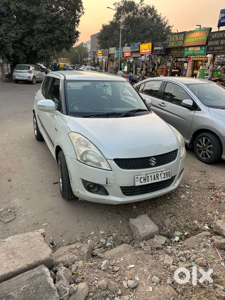 White Swift Rs Maruti 2013 Diesel