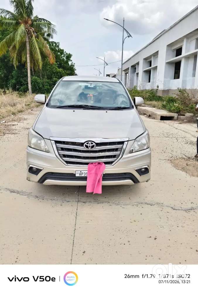 Toyota Innova Diesel 2013 Second Owner