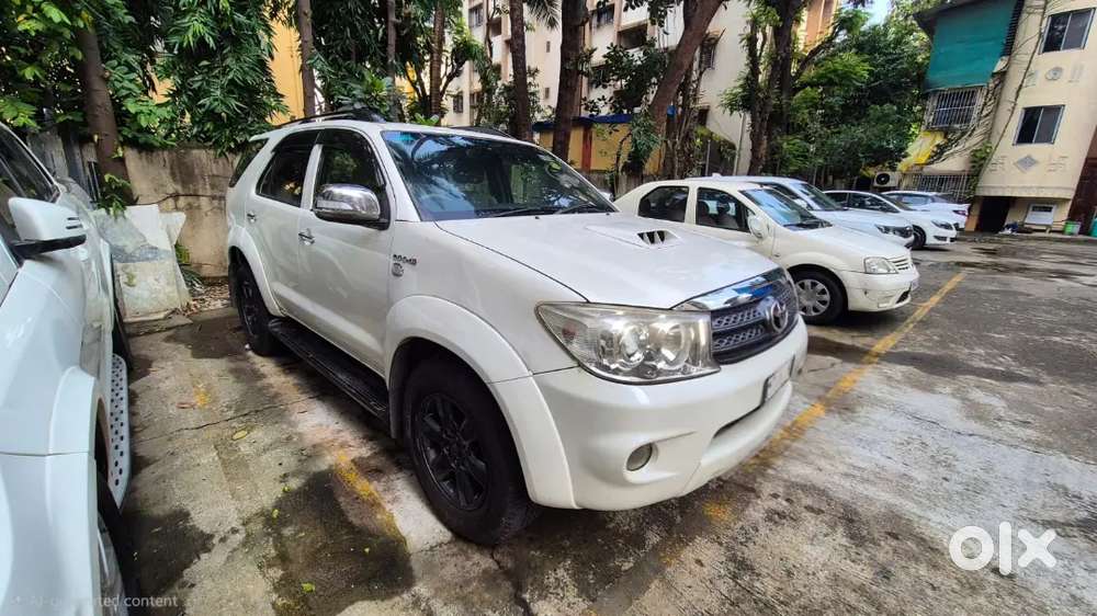 Toyota Fortuner Manual 2011