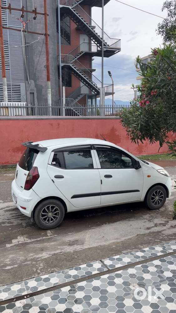 Hyundai I10 Petrol Manual 2011