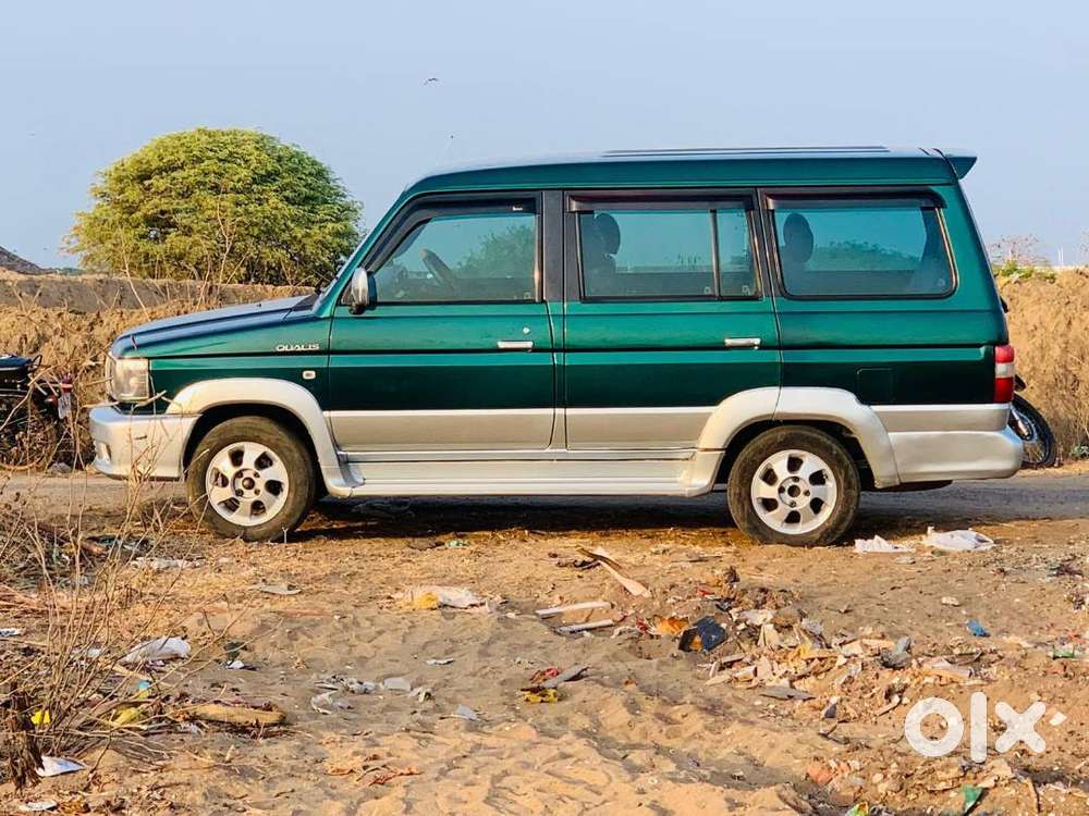 Toyota Qualis 2004 Version