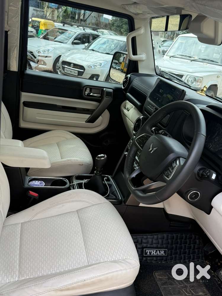 Mahindra Thar Roxx 2025