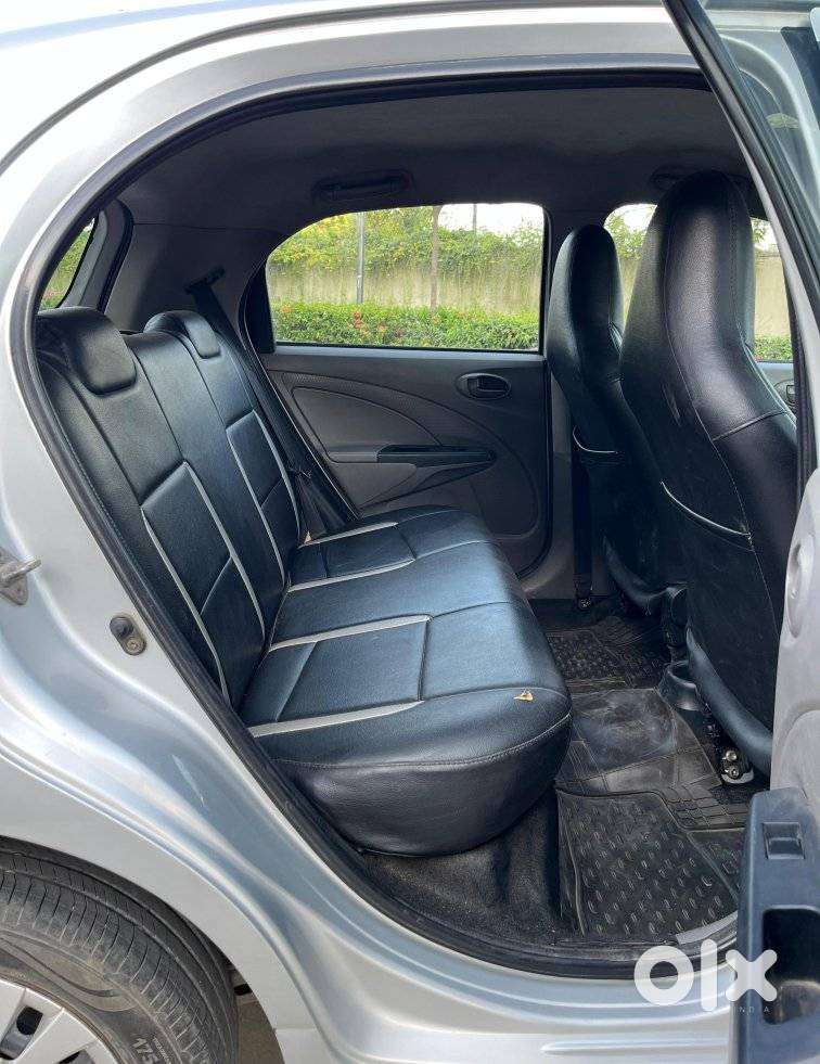 Toyota Etios Liva 2011-2012 G, 2011, Petrol