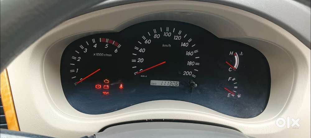 Toyota Innova 2.5 Vx 8 Seater Bs Iv, 2011, Diesel