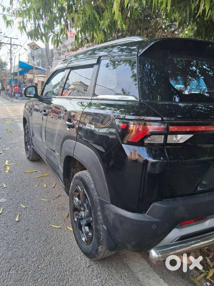 Maruti Suzuki Brezza 1.5 Zxi At Smart Hybrid, 2024, Petrol