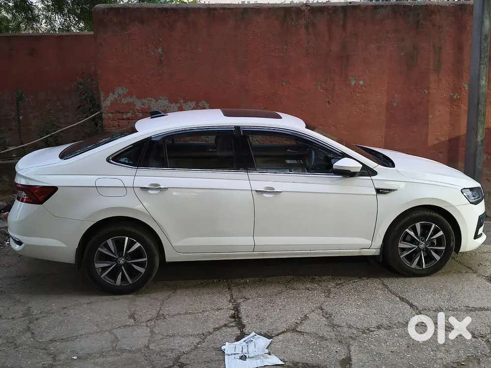 Skoda Slavia 2025 Petrol Well Maintained