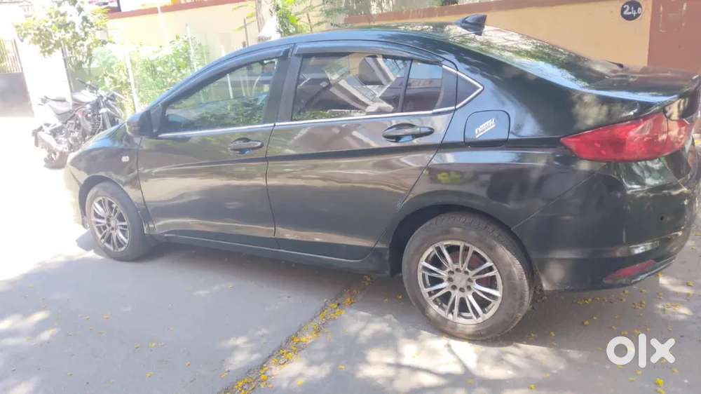 It A Good Nice Single Used Car